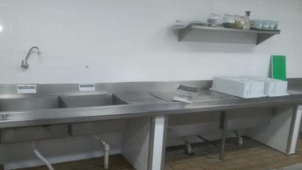 Execução hidráulica e sanitária, adequação elétrica